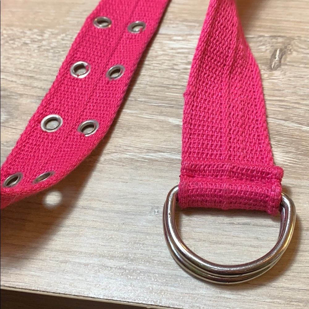 Pink belt - Picture 3 of 3